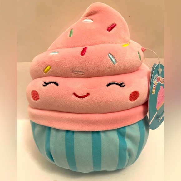 Squishmallows Other - NWT Squishmallows Cupcake Diedre